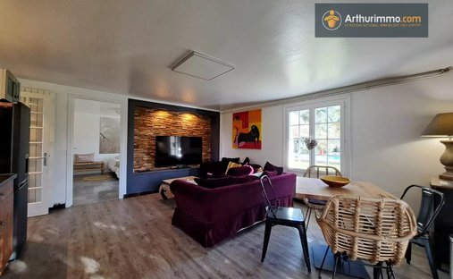 A 12th Century Chateau With Ramparts And 15 Hectares Of Grounds, Listed As A Historical