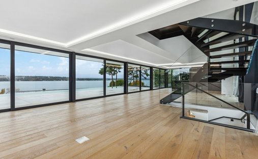 Castle Life At Your Fingertips