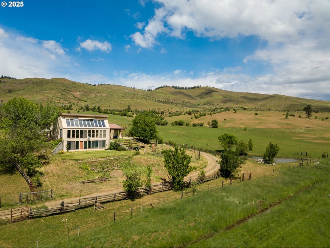 House in Halfway, Oregon, United States 1 - 16754058