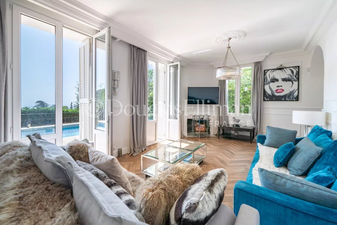 Villa in Èze, Provence-Alpes-Côte d'Azur, France 5 - 16753190