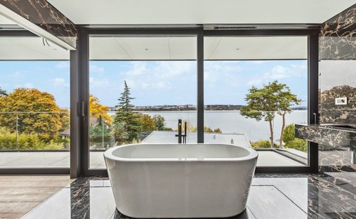 Castle Life At Your Fingertips