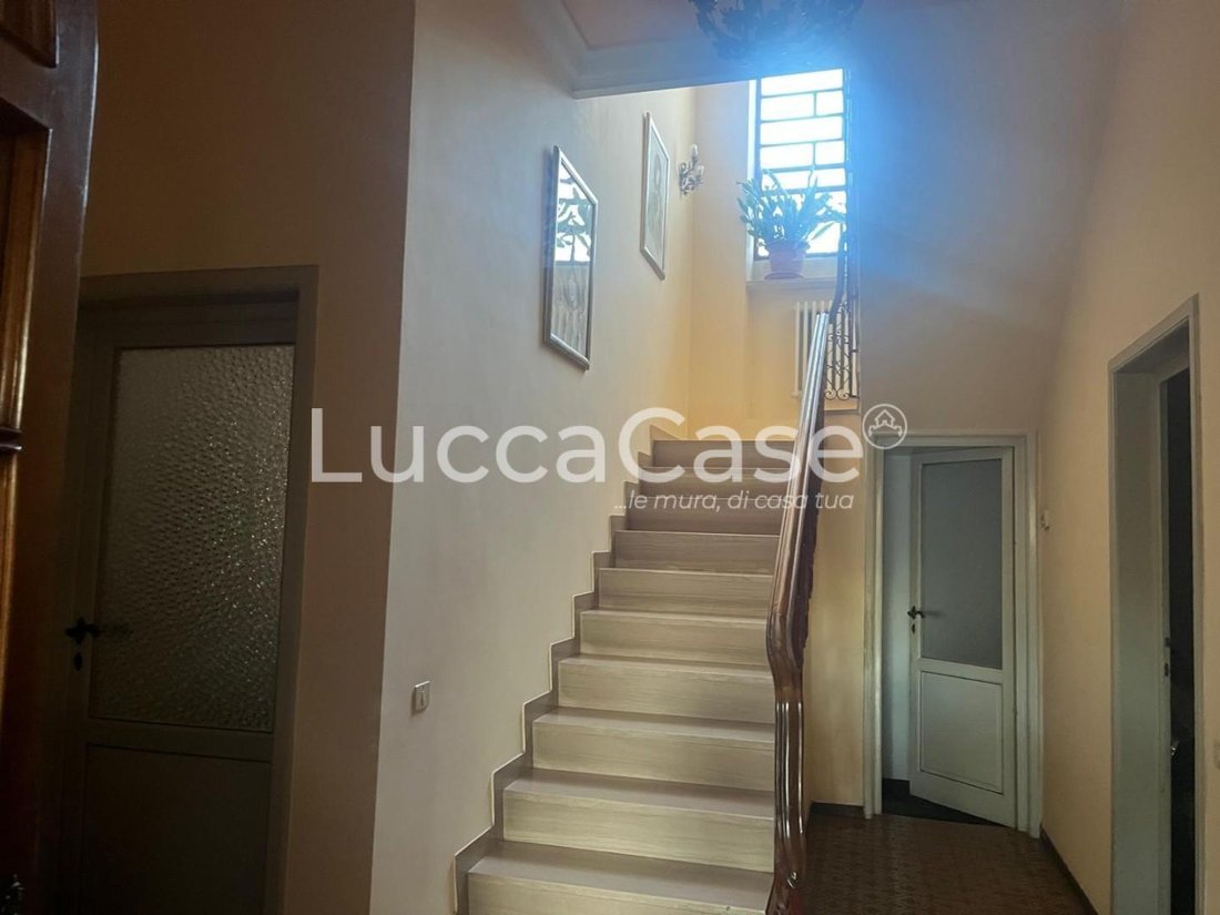 Villa in Historic Center, Lucca, Tuscany 5 - 16761727