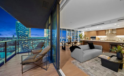 Condo in Vancouver, British Columbia, Canada 1