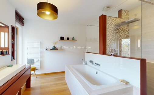 Castle for Sale in Montignac, Nouvelle-Aquitaine, France