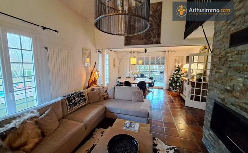 A 12th Century Chateau With Ramparts And 15 Hectares Of Grounds, Listed As A Historical