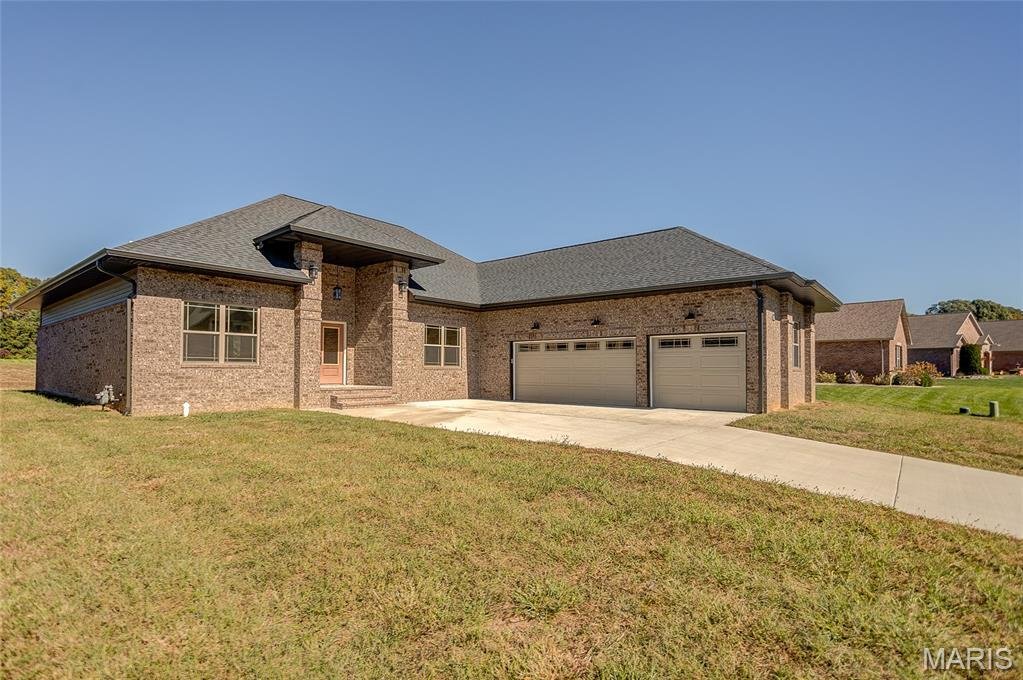 House in O'Fallon, Illinois, United States 3 - 16754977