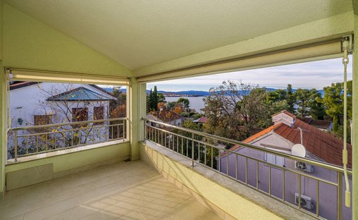 Apartment in Malinska, Primorje-Gorski Kotar County, Croatia 1