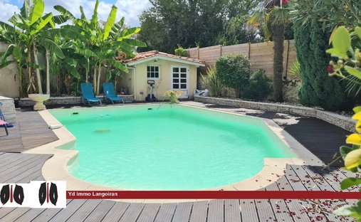 Castle for Sale in Langoiran, Nouvelle-Aquitaine, France