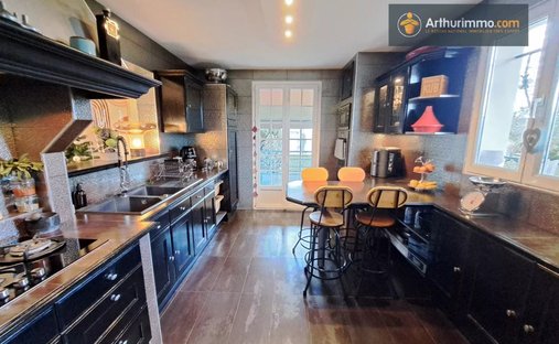 A 12th Century Chateau With Ramparts And 15 Hectares Of Grounds, Listed As A Historical