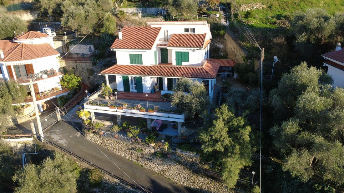 House in Taggia, Liguria, Italy 2 - 16715420