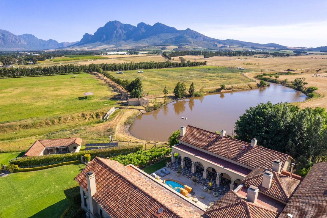 House in Paarl, Western Cape, South Africa 3 - 16758317