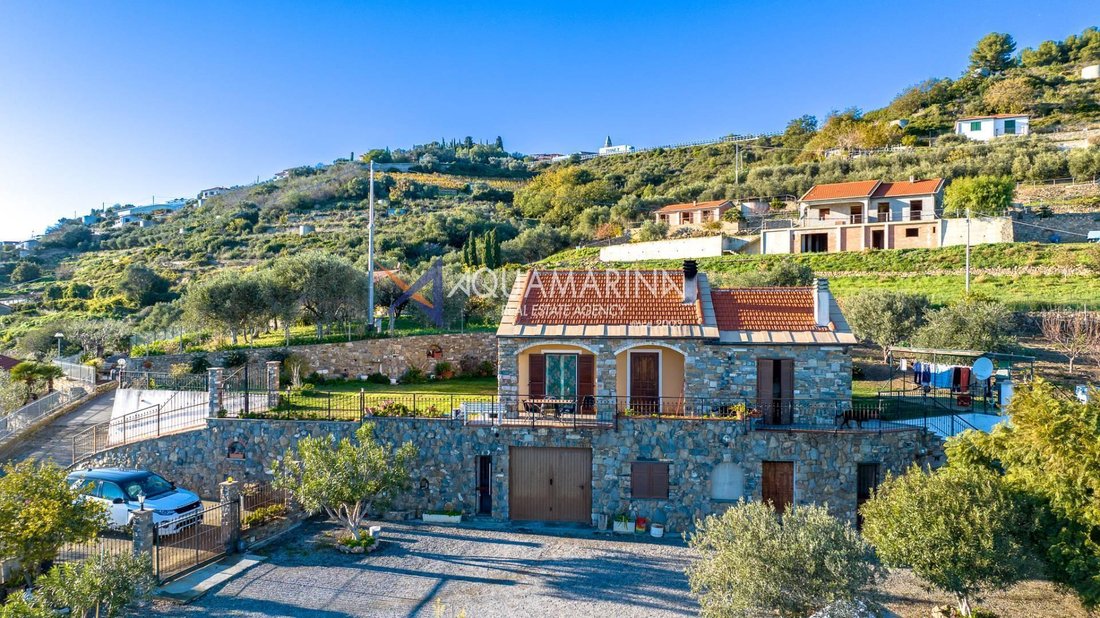 Villa in Cipressa, Liguria, Italy 3 - 16757534