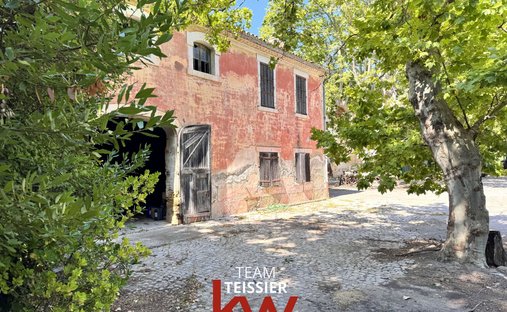 Castle for Sale in Istres, Provence-Alpes-Côte d'Azur, France