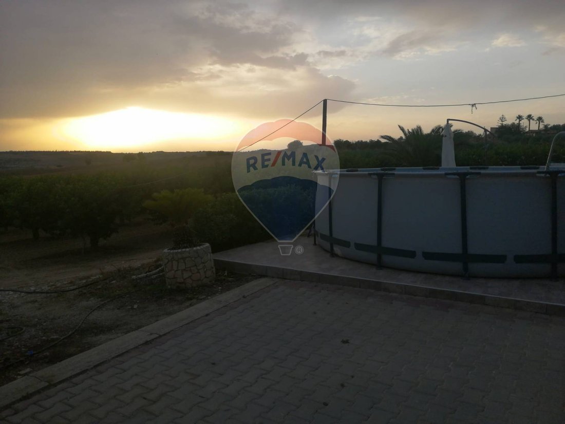 Farm Ranch in Mineo, Sicily, Italy 1 - 16763195