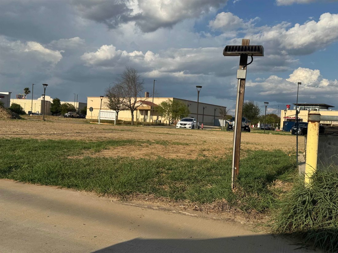 Terreno a Laredo, Texas, Stati Uniti 3 - 16755085