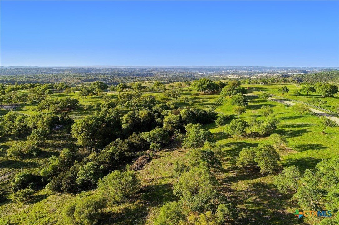 Farm Ranch in Spicewood, Texas, United States 4 - 16754328