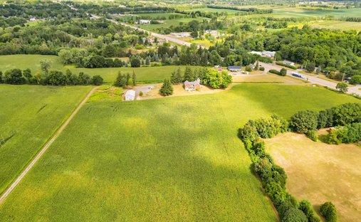 Farm Ranch in Hamilton, Ontario, Canada 1