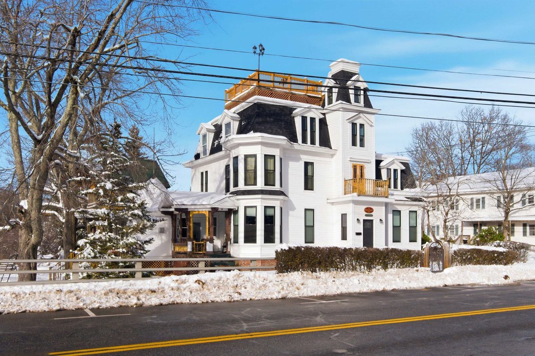 House in Laconia, New Hampshire, United States 1 - 16760727