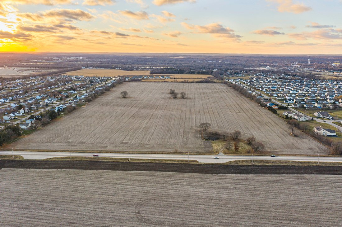 Land in South Beloit, Illinois, United States 1 - 16755570