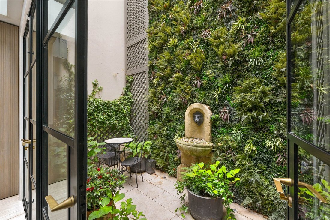 House in London, England, United Kingdom 4 - 16753295