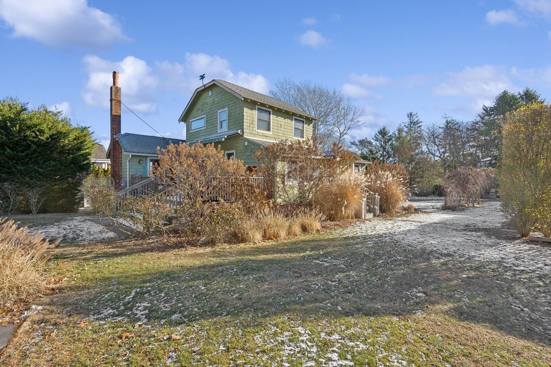 Hampton Bays, New York, United States 1 - 16758418