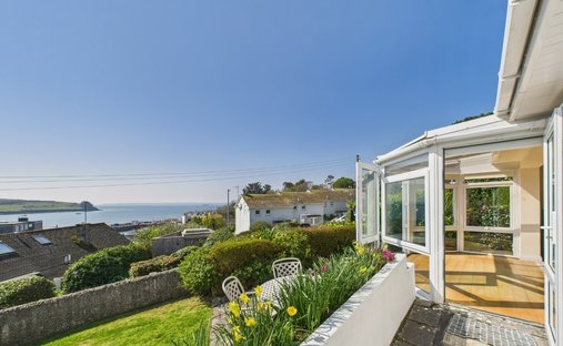 Bungalow in St Mawes, England 1