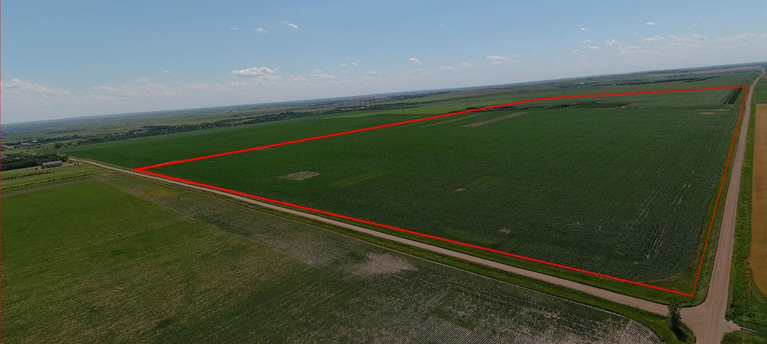 Land in Pierre, South Dakota, United States 1 - 16754890