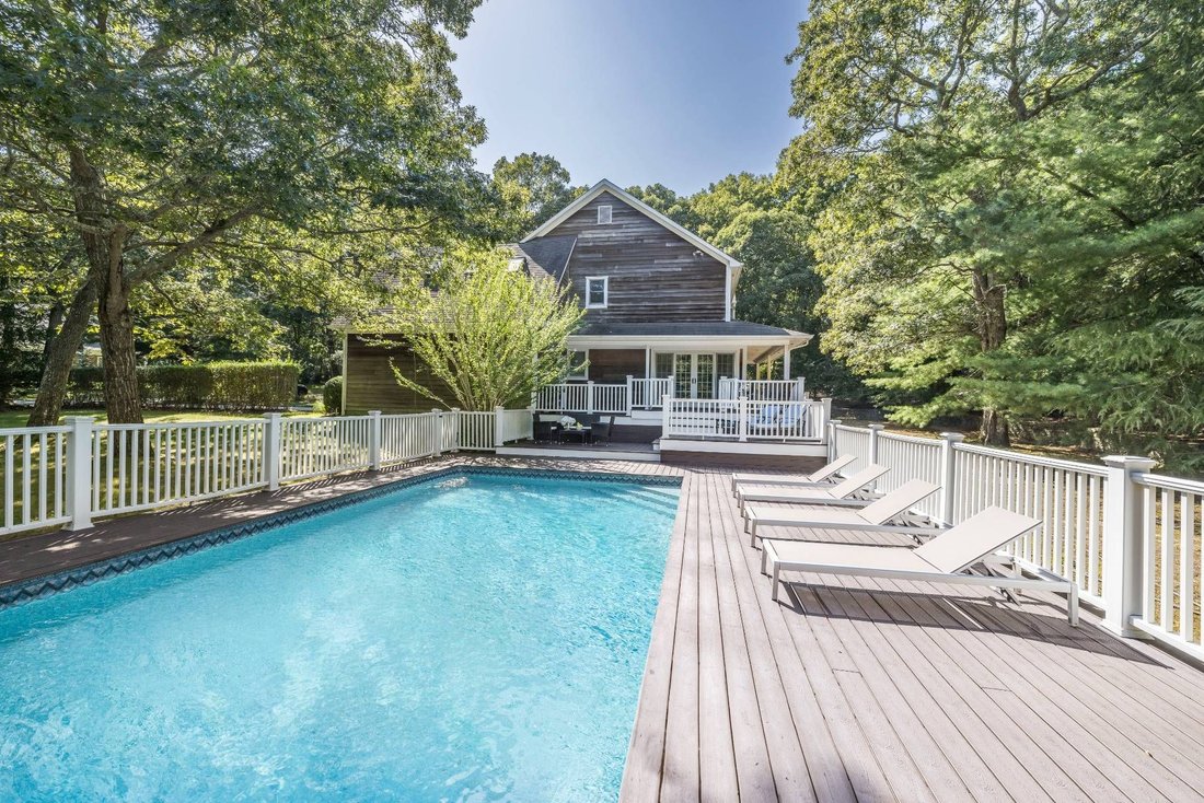 Hampton Bays, New York, United States 5 - 16758418