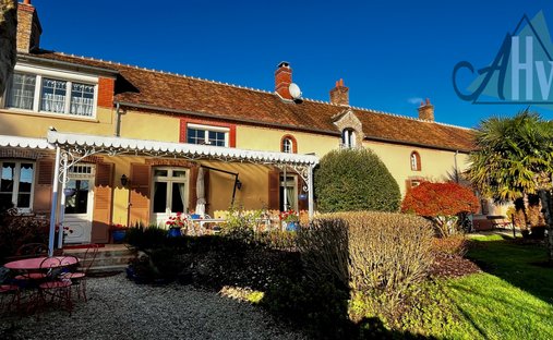 House in Thoury-Ferottes, Ile-de-France, France 1