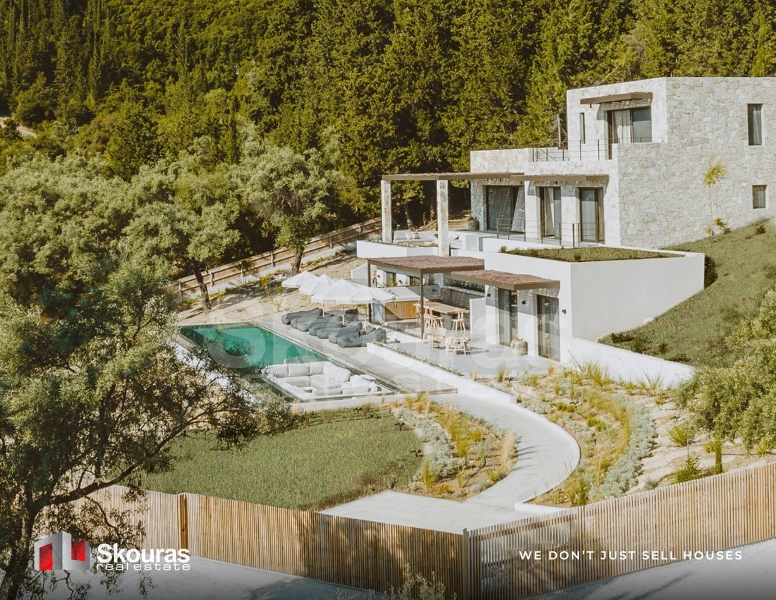 Villa in Neoxoriou, Ellomenos, Greece 4 - 16727611