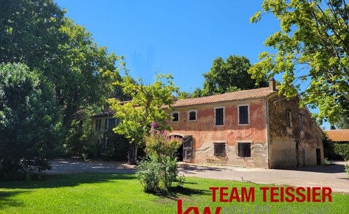 Castle for Sale in Istres, Provence-Alpes-Côte d'Azur, France