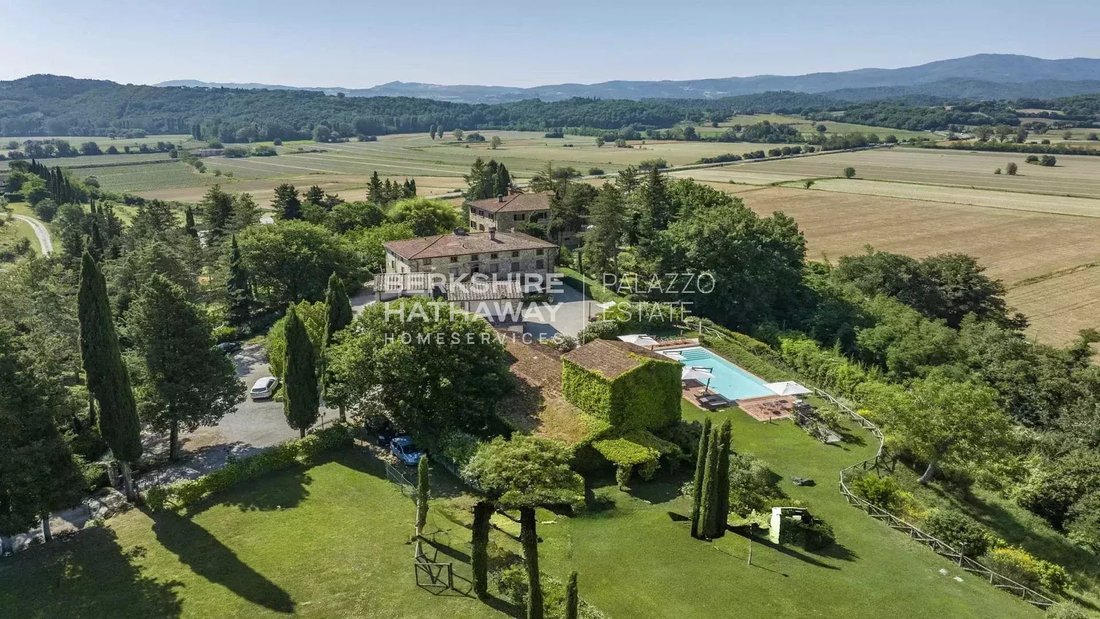 Estate in Anghiari, Tuscany, Italy 3 - 16762650