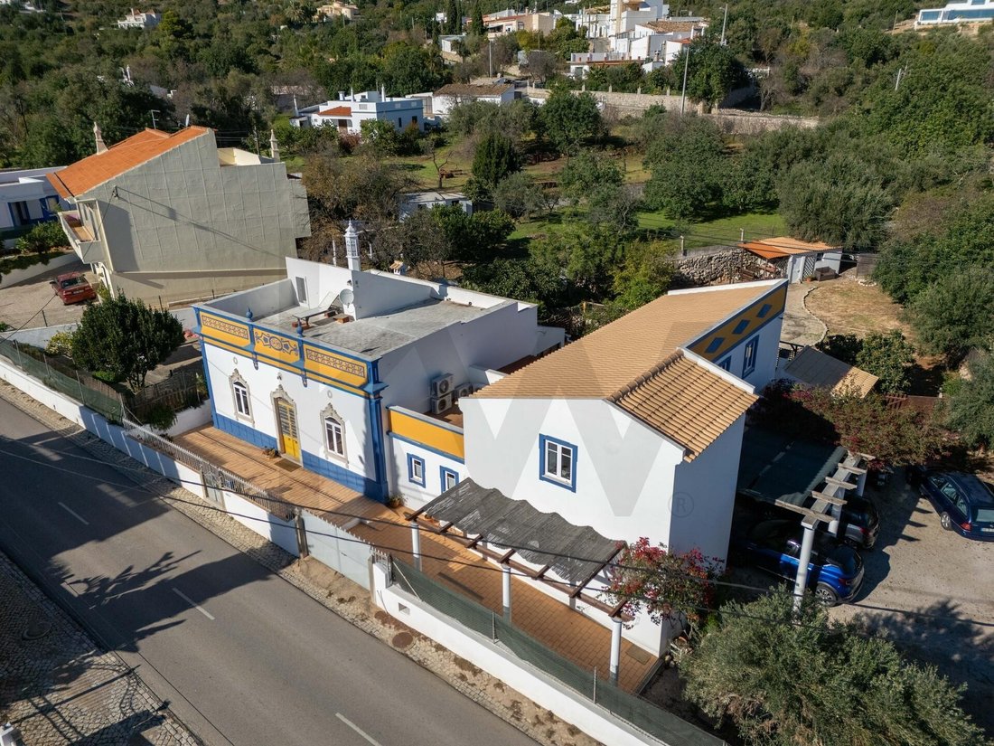 Townhouse in Santa Barbara de Nexe, Algarve, Portugal 1 - 16759958