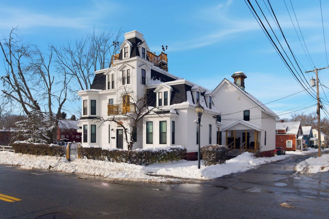 House in Laconia, New Hampshire, United States 2 - 16760727