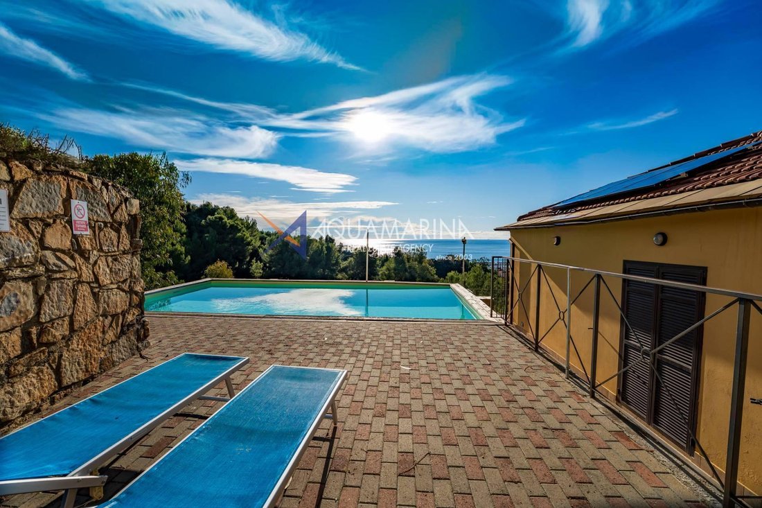 Villa in Cipressa, Liguria, Italy 1 - 16757520