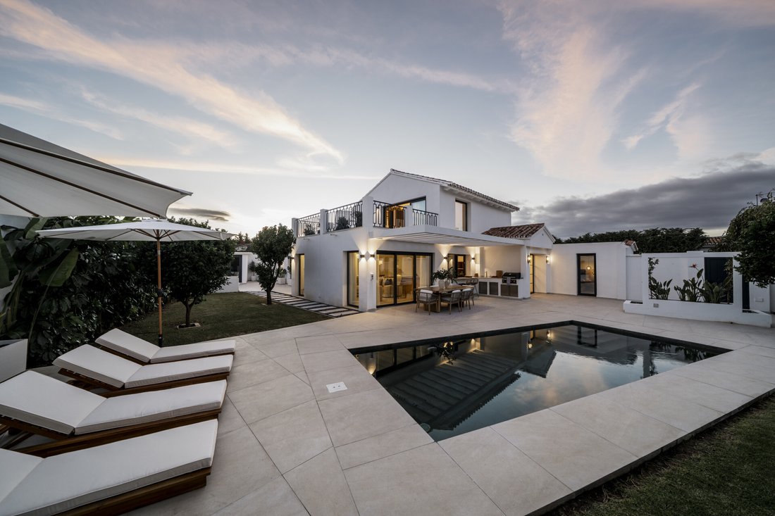 Villa in San Pedro de Alcantara, Andalusia, Spain 1 - 16760330