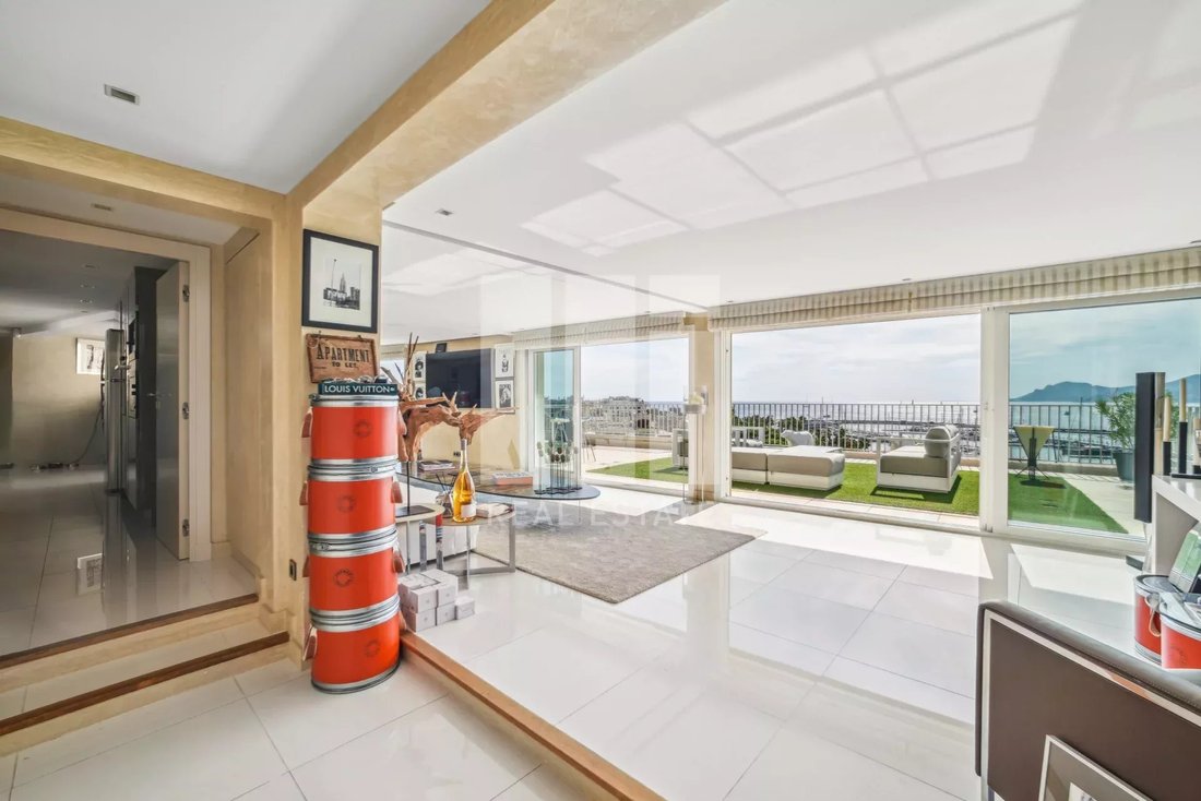 Penthouse in Cannes, Provence-Alpes-Côte d'Azur, France 1 - 16752821