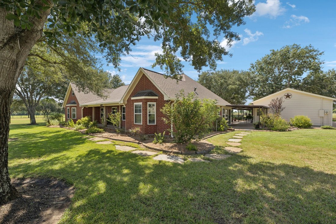 Farm Ranch in Waller, Texas, United States 2 - 16754431