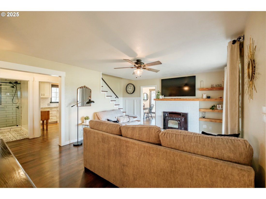 House in Scio, Oregon, United States 3 - 16753979
