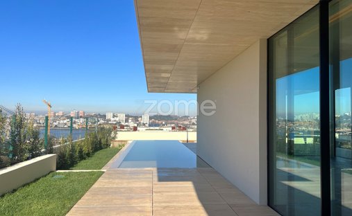 House in Canidelo, Porto District, Portugal 1