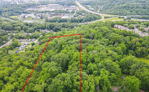 Land in Cincinnati, Ohio, United States 1