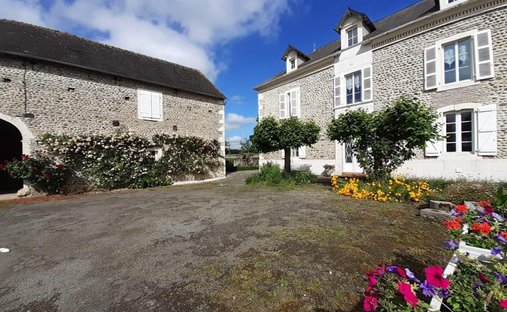 House in Pau, Nouvelle-Aquitaine, France 1
