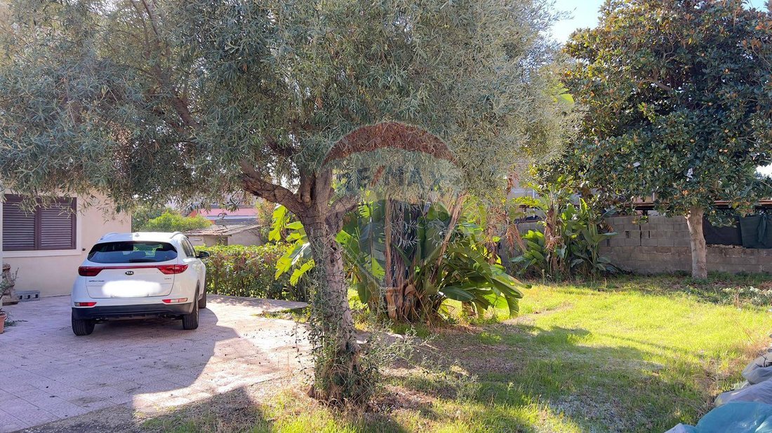 House in Tremestieri Etneo, Sicily, Italy 2 - 16763174