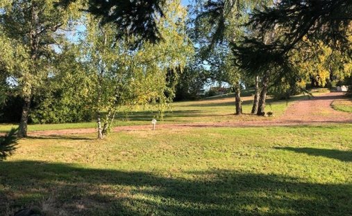 Castle for Sale in Feurs, Auvergne-Rhône-Alpes, France