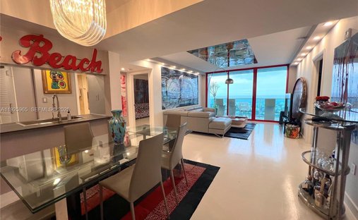 Condo in Miami Beach, Florida, United States 1