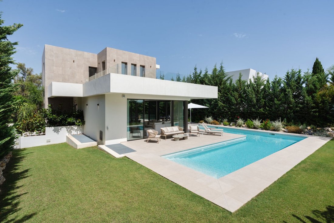 Villa in Nueva Andalucia, Marbella, Spain 1 - 16764967