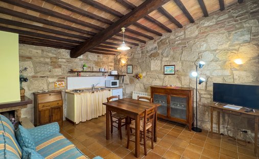 Castle To Be Renovated For Sale In Montalcino, Valdorcia