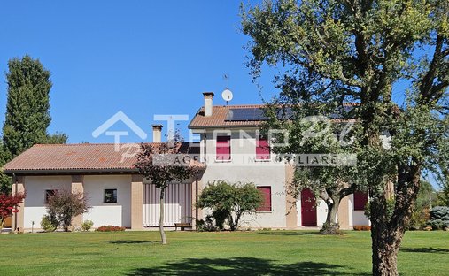 Villa in Campodarsego, Veneto, Italy 1