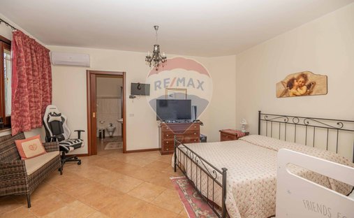 Castle for Sale in Piazza Armerina, Sicily, Italy