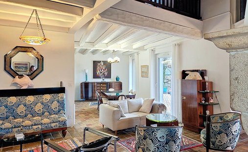 Castle for Sale in Feurs, Auvergne-Rhône-Alpes, France